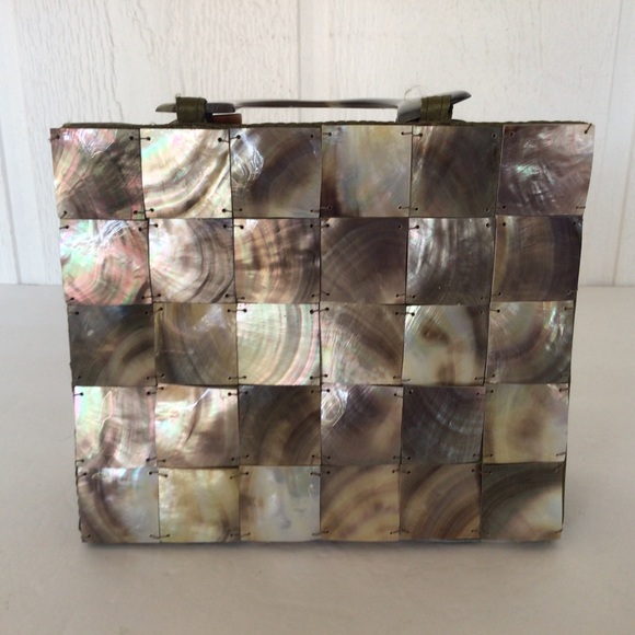 VINTAGE MOTHER OF PEARL HANDBAG - Picture 1 of 13
